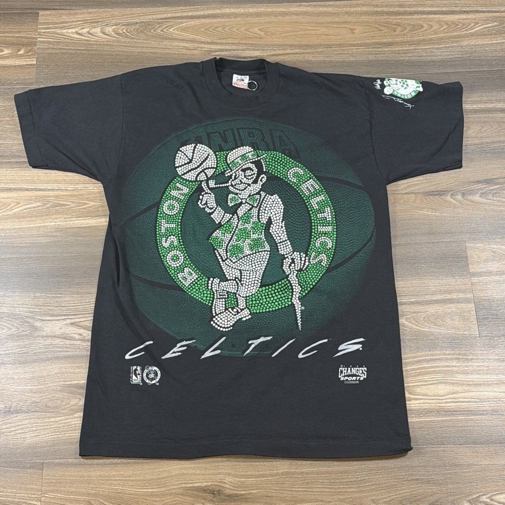 Vintage 1993 Fruit of the Loom Boston Celtics NBA Graphic T-Shirt Black